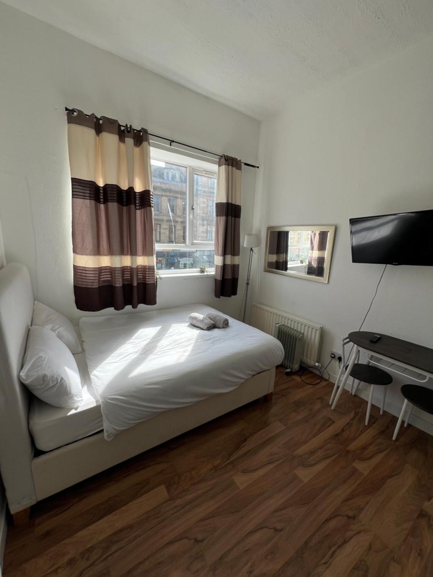 Great Western Road Studio With En Suite Glasgow Exterior foto